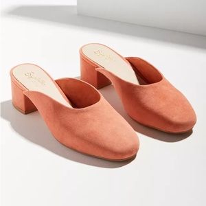 Seychelles Chorus Mule - 8.5